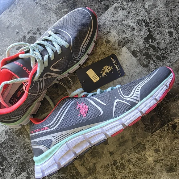 U.S. Polo Assn. Pink and Gray Sneakers for Style and Comfort - Picture 4 of 5